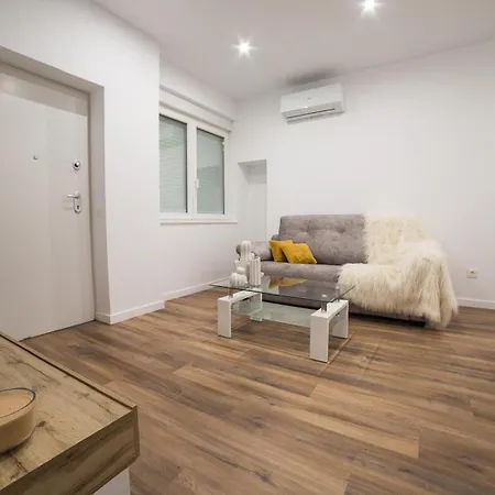 Confort Estudios A Y B Σαλαμάνκα